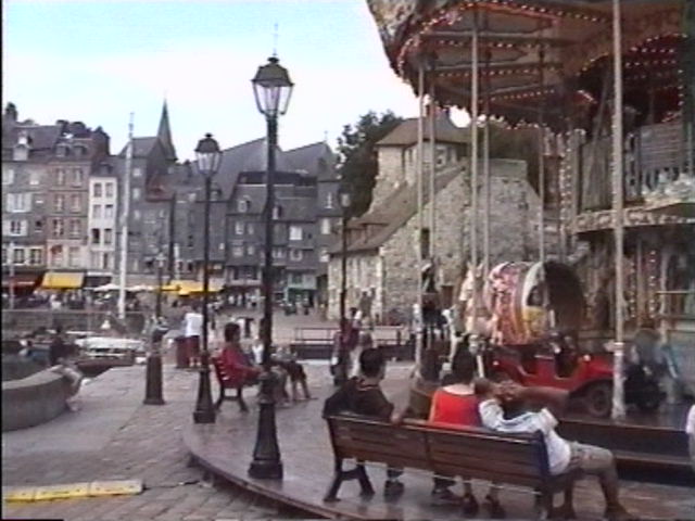 47 - LE VIEUX PORT 1.JPG